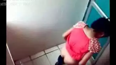 380px x 214px - Girls Pissing In Their College Bathroom - Indian Porn Tube Video
