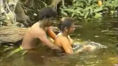 Indian River Sex - Outdoor River Bath And Sex With Aunty - Indian Porn Tube Video