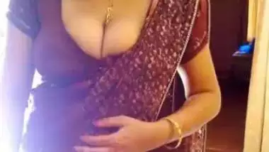 380px x 214px - Mature Gujarati Bhabhi Exposed Her Big Boobs On Demand - Indian Porn Tube  Video