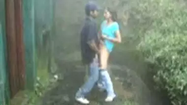 Indian Desi College Girl Fucking Outside Hostel With Boyfriend