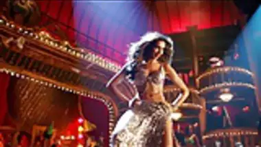 Sunny Leone Aur Deepika Padukone Ki Chudai Wali Video - Deepika Padukone Sexy Dance Moves - Indian Porn Tube Video