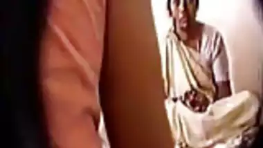 Kannada Swamiji And Giarl Xxx Videos - Swamiji Ki Rangraliya Hot Scandal Video - Indian Porn Tube Video