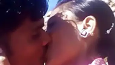 Kannada Xxx Romance - Indian Village Girl Kissing Kannada - Indian Porn Tube Video