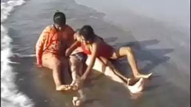 Xxx Ingland Beach - Indian Sex Fun On The Beach - Indian Porn Tube Video