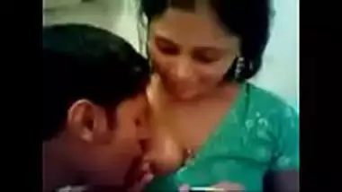 Breast Kiss Xxx Telugu - Boob Press And Hot Kiss Of Amateur Lovers - Indian Porn Tube Video