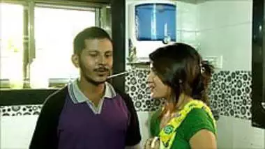 Mom And Nokrani Son Fucking Video - Hot Naukrani Ke Sath Romance Softcore Hindi Short Film - Indian Porn Tube  Video
