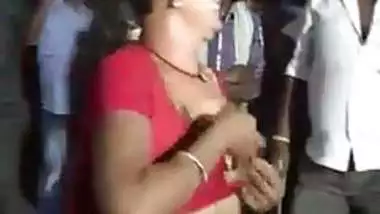 380px x 214px - Tamil Recording Dance Boobs Flashing - Indian Porn Tube Video