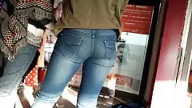 Jense Sex Hd Xxx Jabrdasti - Indian Girl Tight Jeans Butt 5 - Indian Porn Tube Video