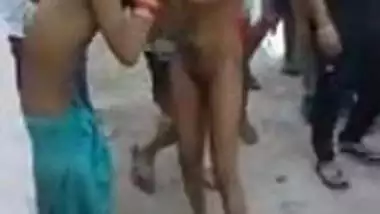 Sexy Indian Shemale Abusing Old Man Asking For Fuck - Indian Porn Tube Video