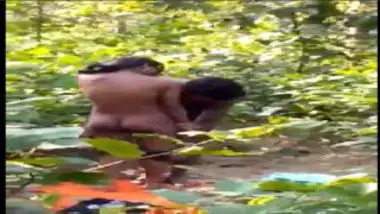 Jungle Sex Of Young College Girl And Desi Guy Caught On Camera