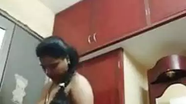 Tamil Milf Hot Aunty Dress Change Recorded On Cam - Indian Porn Tube Video