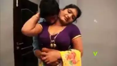 Telugu hot aunty and bahu sex with tenant