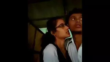 Best kiss video by two lovers whatsapp viral video College lovers mms video