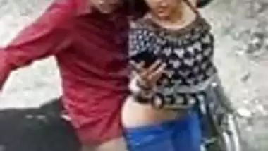 Chhaka And Boy Sex Video - Fucking Boyfriend Outside On The Street - Indian Porn Tube Video
