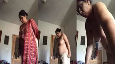 Hot Aunty Xxxx - Mature Indian Aunty Nude Show On Selfie Cam - Indian Porn Tube Video