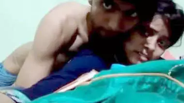 Dese Mms Com - Super Cute Desi Lover Romance And Fucking 2 New Leaked Mms Part 1 - Indian  Porn Tube Video