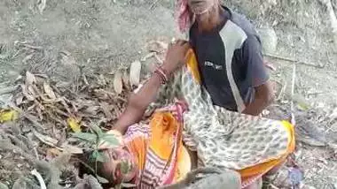 Bihar Bhojpuri Baba Outdoor Xxx - Indian Porn Tube Video