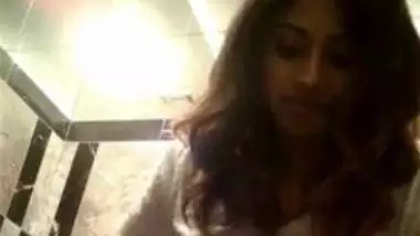 Jabardastxxxvideo Un - Indian Model Peeing Hidden Cam - Indian Porn Tube Video