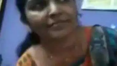 Tamil aunty stripping panty on video call