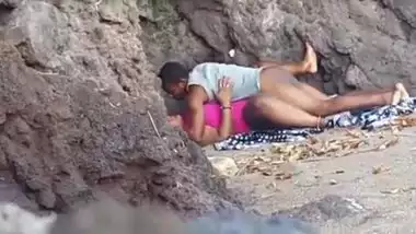 Xxx Cute Girl Chudai In Beech - Indian Blue Film Of A Young Couple Enjoying Outdoor Sex On The Beach -  Indian Porn Tube Video