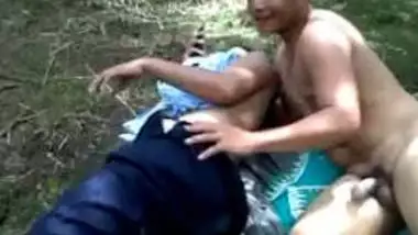Indonesian Oil Palm Plantation Workers Outdoor Fuck - Indian Porn Tube Video