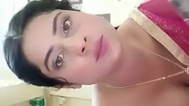 Punjabi Sex 16 Saal Girl - Punjabi Girl Hot Cleveage Show - Indian Porn Tube Video