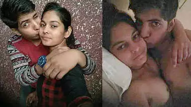 Desilipkis Com - Desi Couple Kiss And Romance - Indian Porn Tube Video