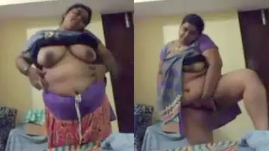 Tamil Aunty Sex With Romantic Sound Effect