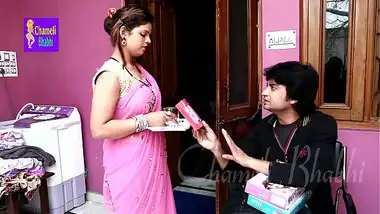 Sanita Bhabhi Kartun Sax Hindai - Sexy Bhabhi Chameli And Bra Salesman - Indian Porn Tube Video