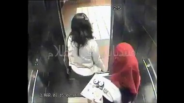 380px x 214px - Indian Lesbian Girls Kissing In Office Lift - Indian Porn Tube Video