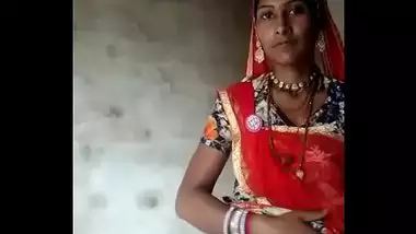 Sex Marwadi Old Lady - Sexy Rajasthani Bhabhi Showing Off - Indian Porn Tube Video