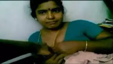 380px x 214px - Mms Of Sexy Marathi Maid And Her Boss - Indian Porn Tube Video