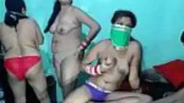 Group Hostel Boy And Girl Fucking Videos - Webcam Sex Masti By Group Of Naughty Nude Girls In Hostel - Indian Porn  Tube Video