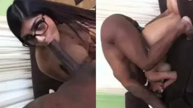 380px x 214px - Mia Khalifa Indian Desi Girl Drilled Hard By Monster Dick - Indian Porn  Tube Video