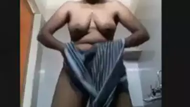 380px x 214px - Indian Girl Twitter Nude Selfie