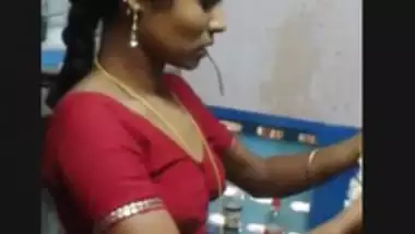 Tamil Beauty Wearing Saree - Indian Porn Tube Video