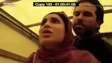 380px x 214px - Two Desi Muslim Womans In Hijab Forced Sex In Garage - Indian Porn Tube  Video