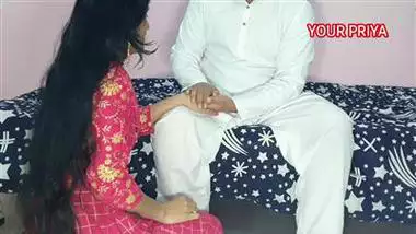 Kutiya Aur Boy Ka Xxx Video - Chachi Aur Baap Ke Gharelu Chudai Ka Agra Sex Scandal - Indian Porn Tube  Video