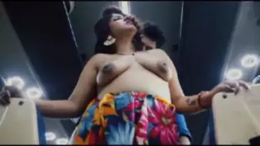 Bus Me Chudai - Sexy Indian Bhabhi Ki Chudai In Moving Bus - Indian Porn Tube Video