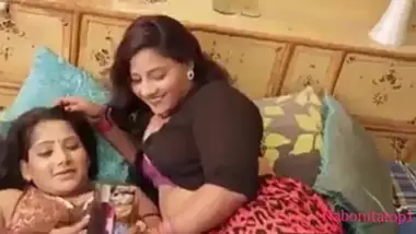 Tami Big Boobs Two Aunties Sex Videos - Tamil Two Lesbian Beautiful Cute Girl Sex - Indian Porn Tube Video