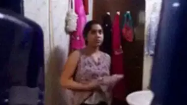 Desi Bhabhi Bathing Hidden Camera Video Record - Indian Porn Tube Video