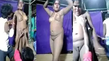 Naghi Girl Dance - Telugu Girl Hot Nude Dance In Public - Indian Porn Tube Video