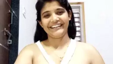 Kamal Xxx Video - Breast Porn Kamal Ki Desi Ladki Showing Boobs - Indian Porn Tube Video