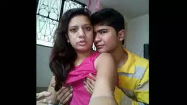 380px x 214px - Papa Mummy Ke Jaane Ke Baad Ghar Pe Kiya - Indian Porn Tube Video