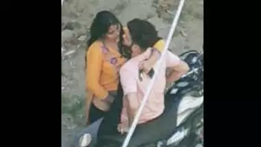 Desi Daring Couple Caught Fucking Outdoor Good Quality - Indian Porn Tube  Video