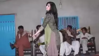 Mujra Tamil Girl Dance - Indian Porn Tube Video