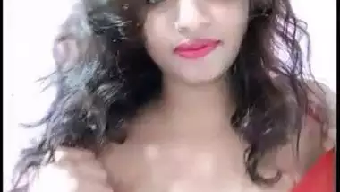 Punk Lips Xxx Com - Green Eyed Desi With Pink Lips Boasts About Treasures Called Tits - Indian  Porn Tube Video