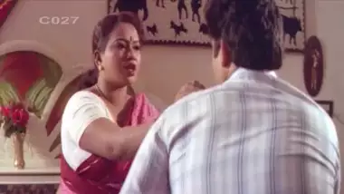 Telugu Hot Romance Mom And Son - South Tamil Romantic Spicy Scenes Telugu - Indian Porn Tube Video
