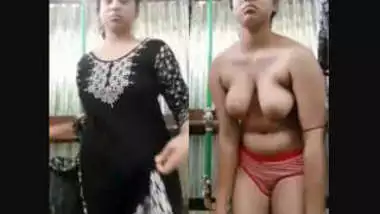 Indian Rich Aunty Porn Video - Indian Rich Aunty Spy Cam Nude Bathing