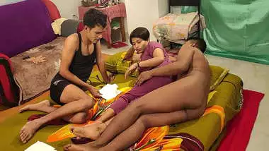 Brother And Sister Xxxx Video Hindi - Chori Chhupe Sex Between Brother And Sister In Hindi Live